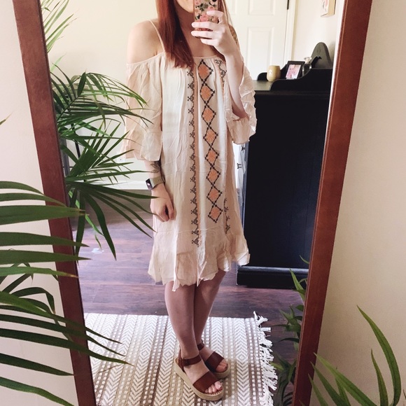 Boho Ruffle Embroidered Dress - Picture 2 of 7